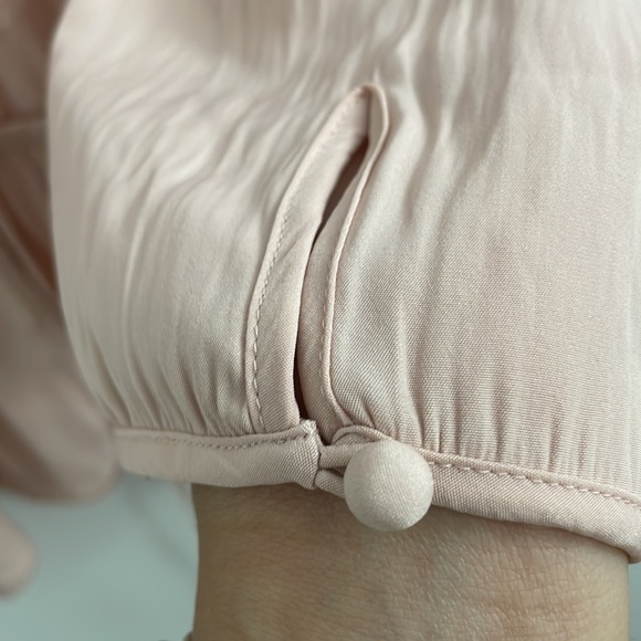 Wilfred Aritzia Shanina Blouse Top size L blush pink - Picture 2 of 5